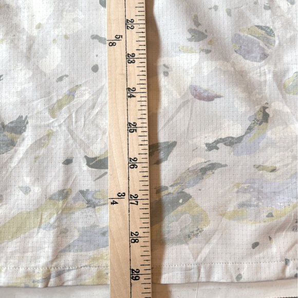 Lululemon Airing Easy Camp Collar Shirt Short Sleeve Lightweight Men Size XL - Picture 8 of 9